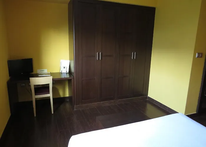 Hotel Euba Amorebieta - Etxano