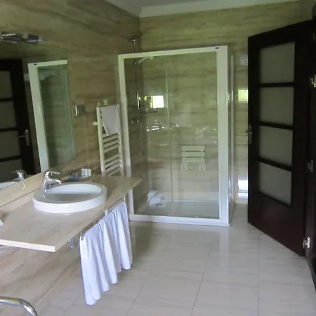 Euba Hotel 3*