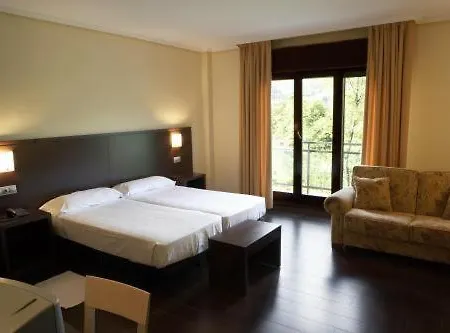 Euba Hotel 3*